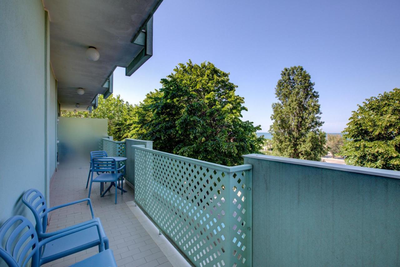 Hotel Ivano Rimini Exterior photo